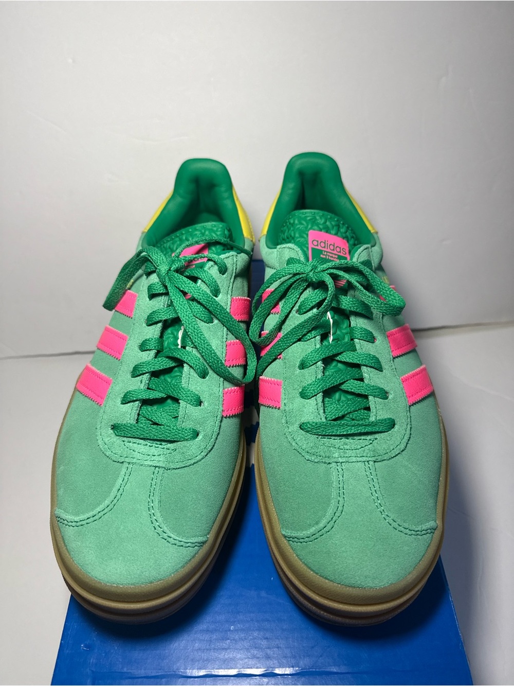 Adidas Gazelle Bold Sneakers - Size 8 - Green with Pink Stripes JH9668 - New - Picture 2 of 8